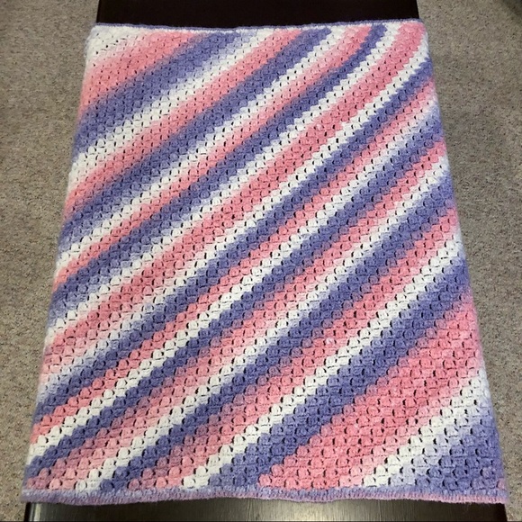 Easy Rectangle Shaped Afghan / Throw / Blanket - Picture 1 of 6